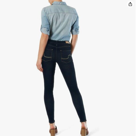 Levi's Women's Dark Blue Jeans (20M) - Picture 11 of 12